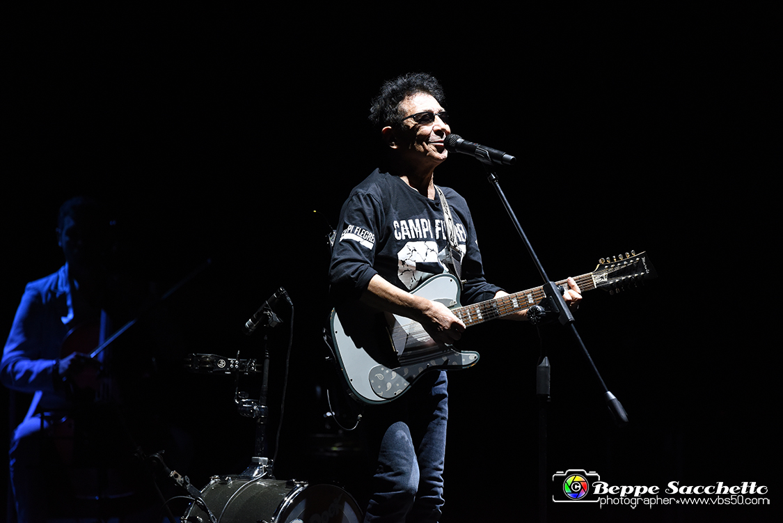 VBS_3968 - Concerto Edoardo Bennato - Peter Pan Rock 'n' Roll Tour.jpg